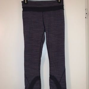 Lululemon size 4 black&white stripe crop leggings